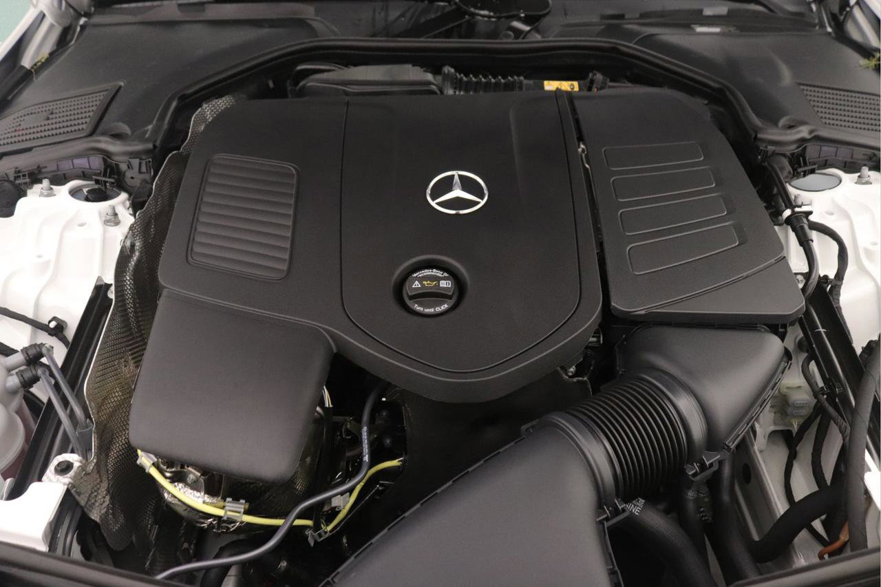 New 2026 Mercedes-Benz CLE 300 4MATIC Coupe image 9
