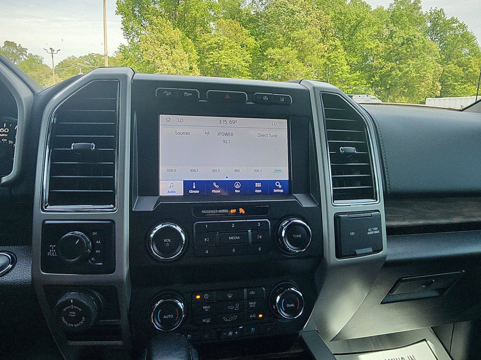 Used 2020 Ford F150 Lariat w/ Trailer Tow Package image 17