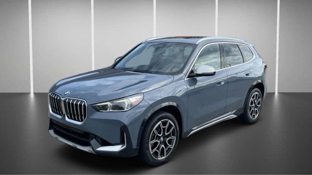 Used 2023 BMW X1 xDrive28i w/ Premium Package AWD/4WD image 3