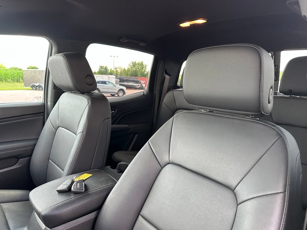 Used 2023 GMC Canyon Elevation w/ Elevation Premium Package AWD/4WD image 13