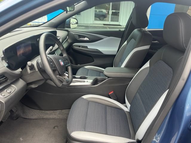 Used 2025 Buick Envista Preferred w/ Convenience I Package FWD image 10