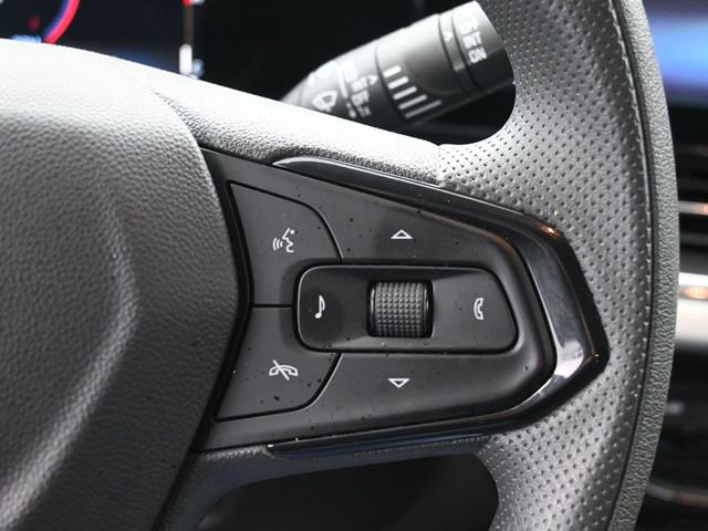 Used 2025 Chevrolet Trax LT image 33