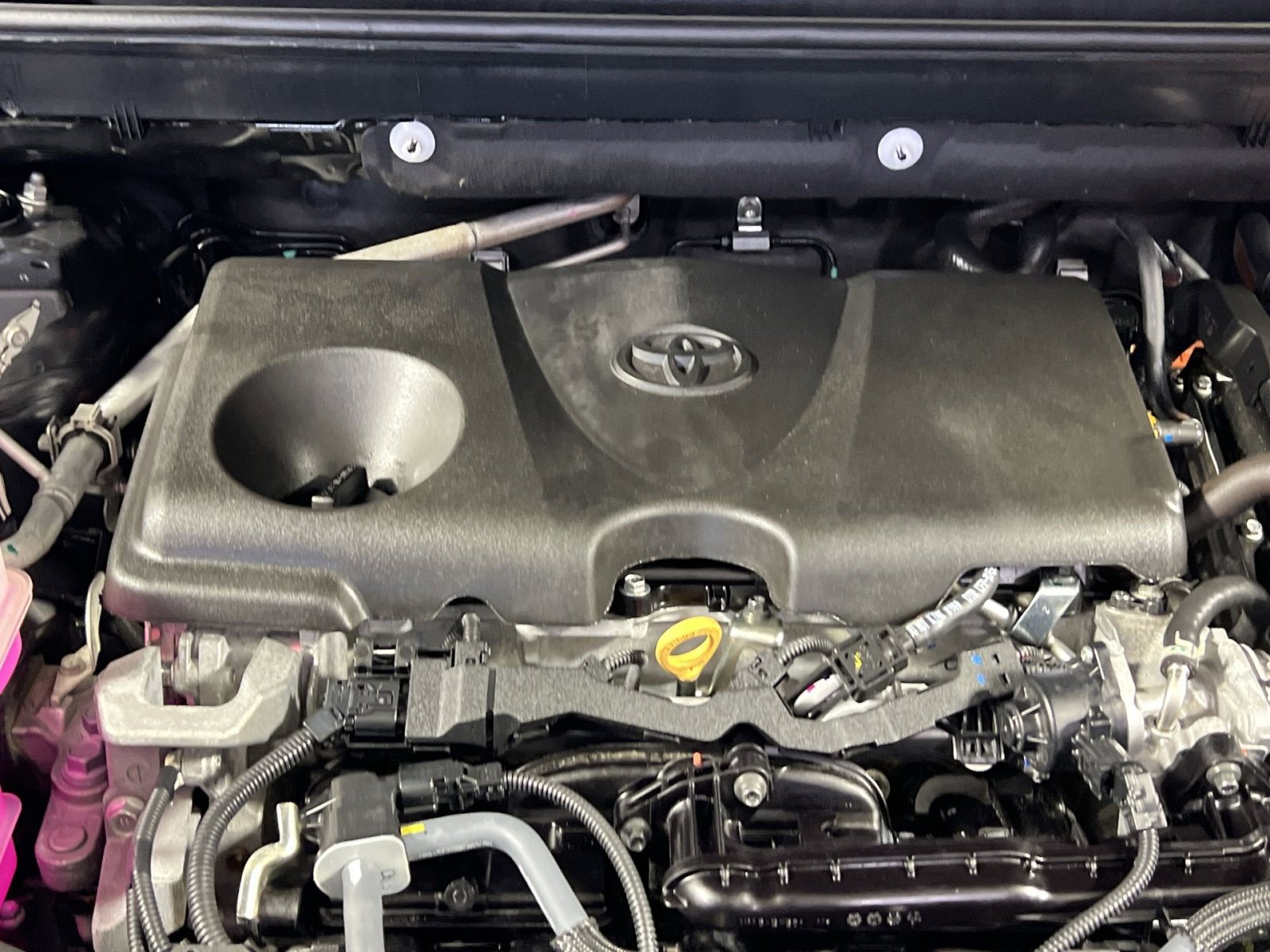 Used 2025 Toyota RAV4 XLE image 29