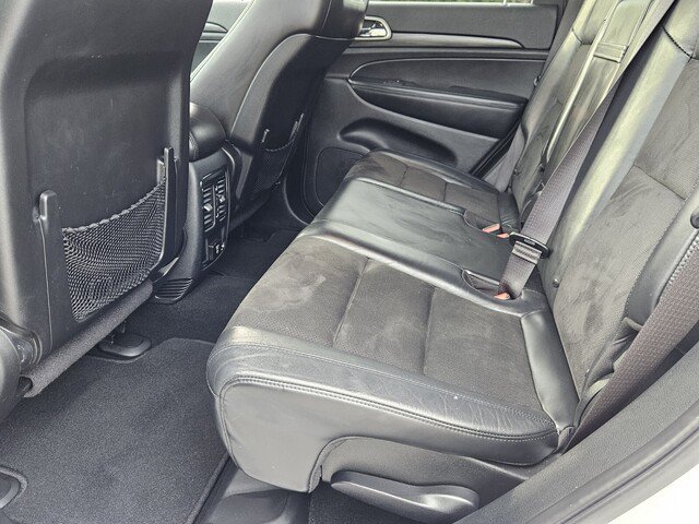 Used 2020 Jeep Grand Cherokee Altitude RWD image 9