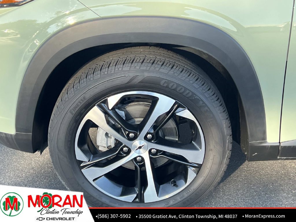Certified 2024 Chevrolet Trax RS w/ Driver Confidence Package FWD image 10