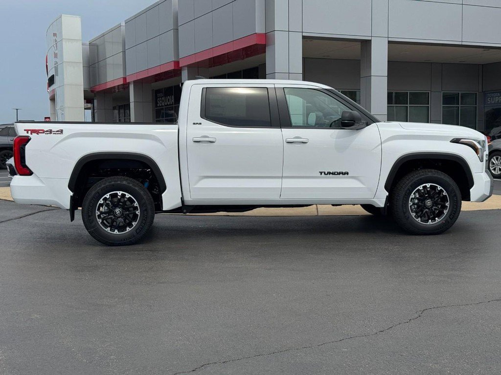New 2026 Toyota Tundra SR5 image 2