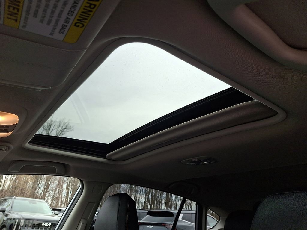 Used 2023 Subaru Crosstrek 2.5i Limited w/ Moonroof Package image 14