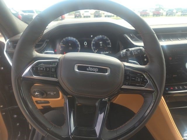 New 2027 Jeep Grand Cherokee Summit w/ Obsidian Package AWD/4WD image 10