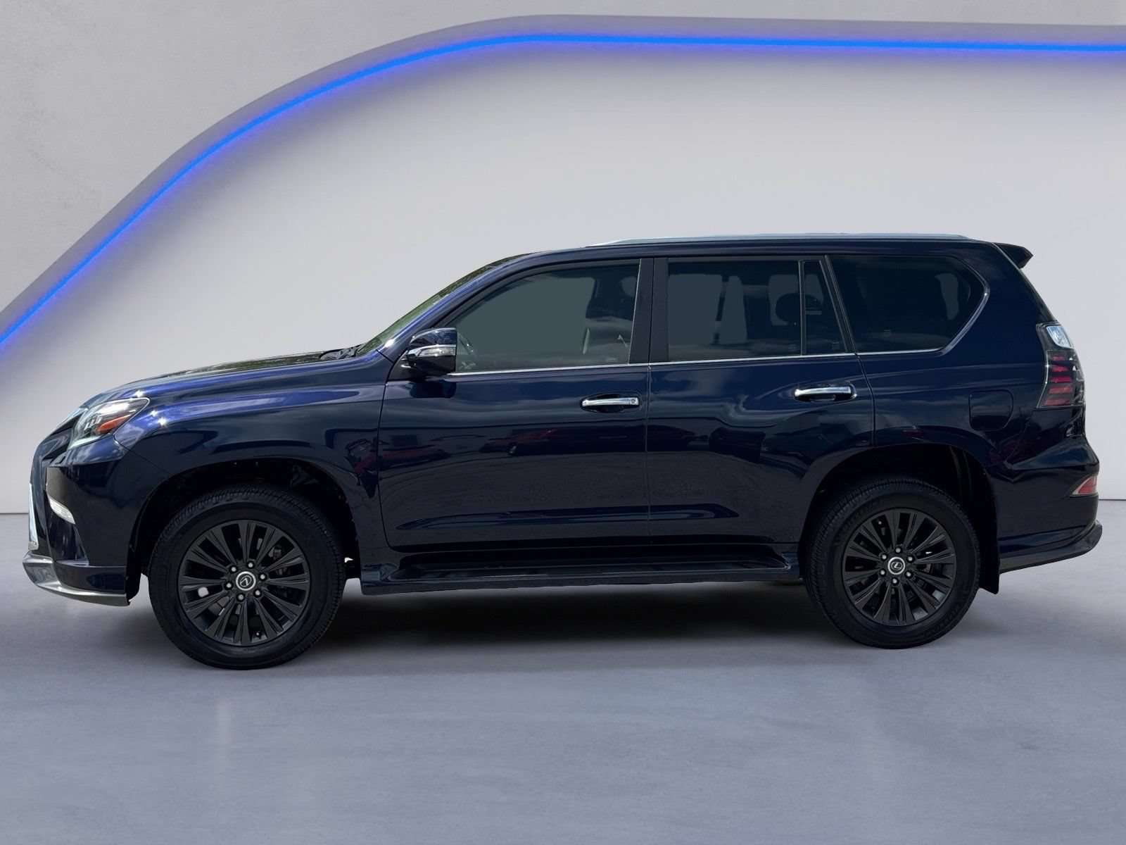 Used 2023 Lexus GX 460 Premium w/ Accessory Package AWD/4WD image 8