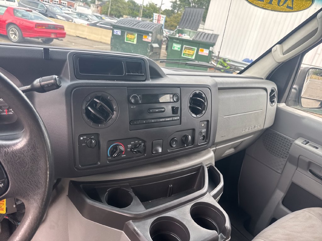 Used 2012 Ford E-250 and Econoline 250 w/ PWR Group RWD image 18