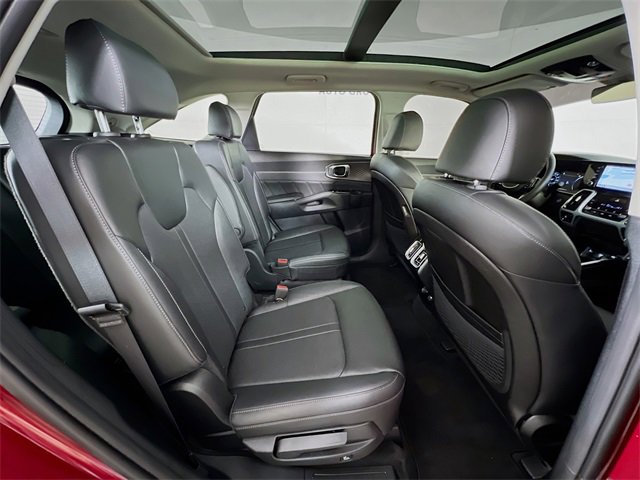 Used 2023 Kia Sorento SX image 43