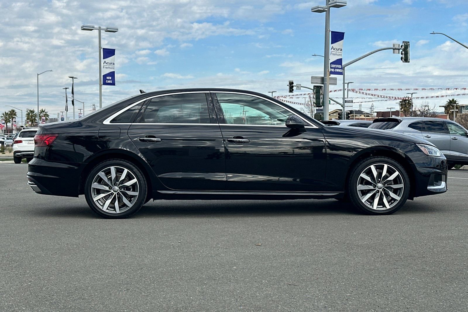 Used 2020 Audi A4 2.0T Premium w/ Convenience Package image 3