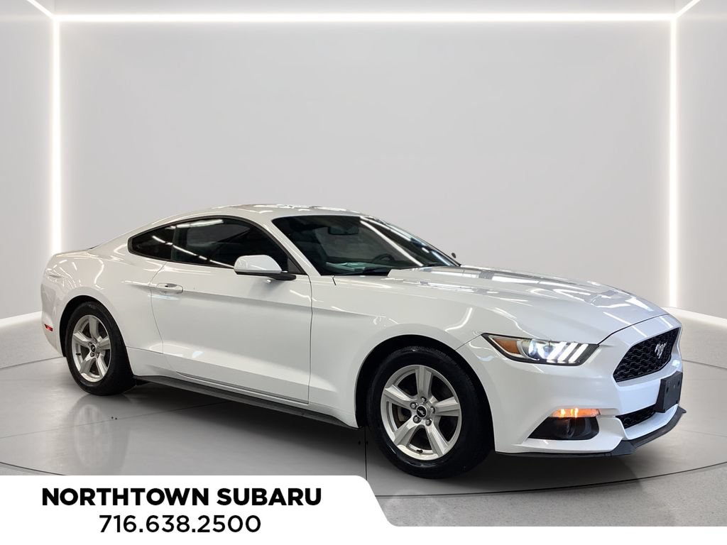 Used 2017 Ford Mustang Coupe RWD image 7