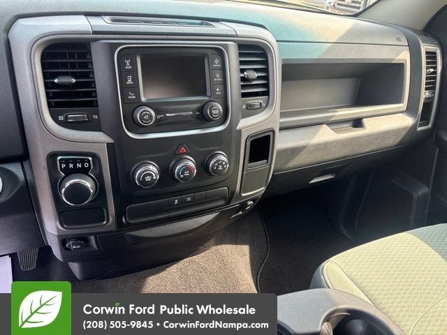 Used 2015 RAM 1500 Express RWD image 21