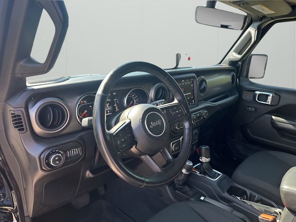 Used 2022 Jeep Gladiator Willys image 25