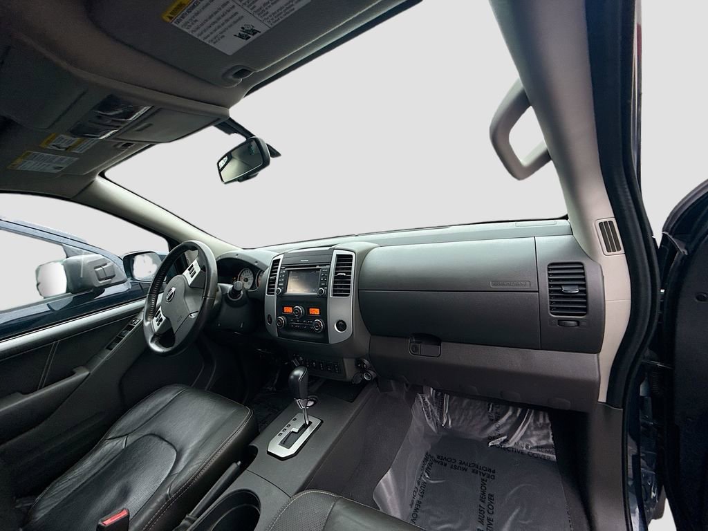 Used 2020 Nissan Frontier PRO-4X image 31