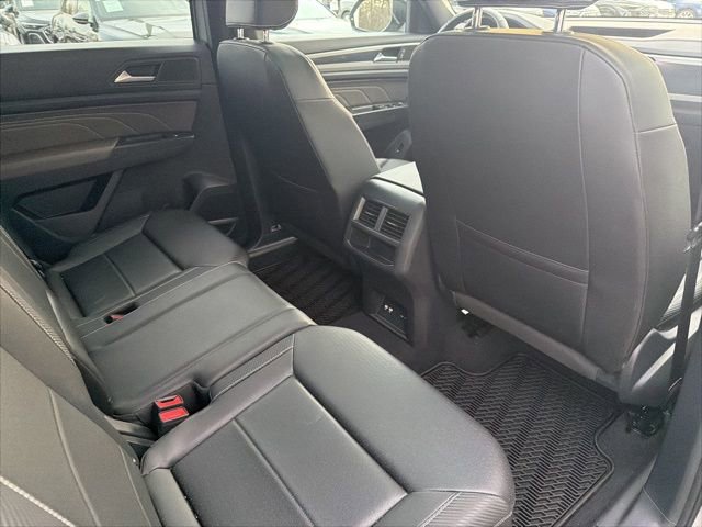 Used 2023 Volkswagen Atlas Cross Sport SEL R-Line image 10