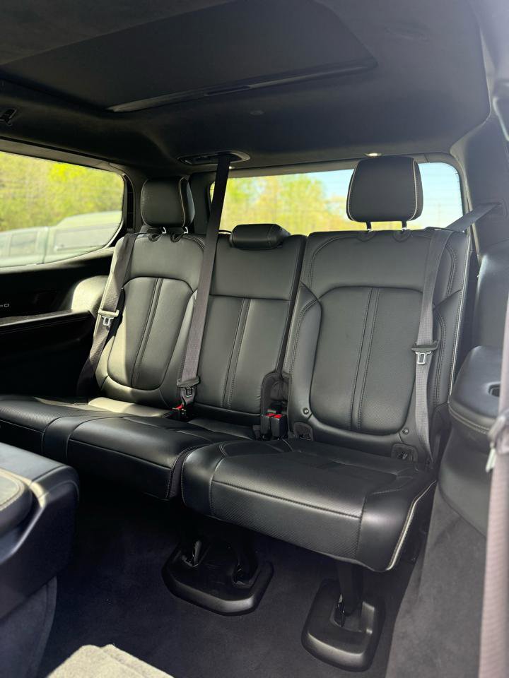 Used 2023 Jeep Grand Wagoneer Series II image 14