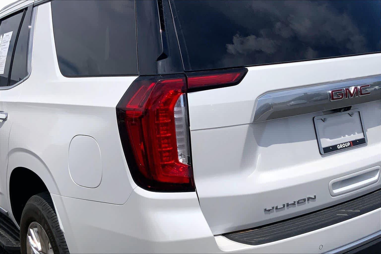Used 2021 GMC Yukon Denali w/ Advanced Technology Package RWD image 29