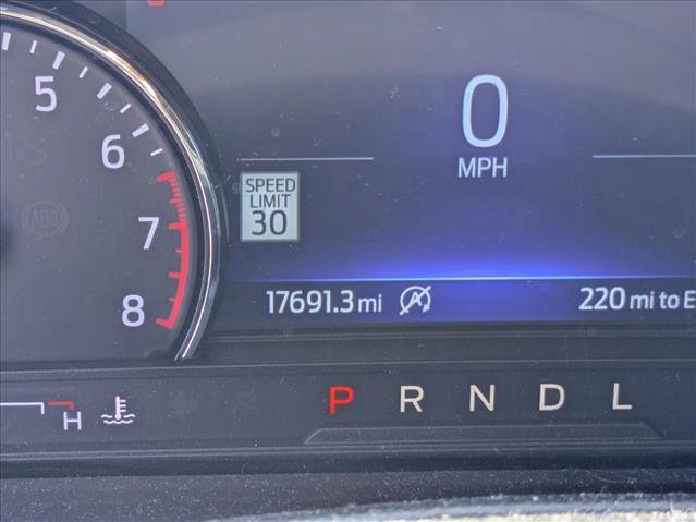 Used 2024 Ford Explorer Limited w/ Limited Technology Package RWD image 10