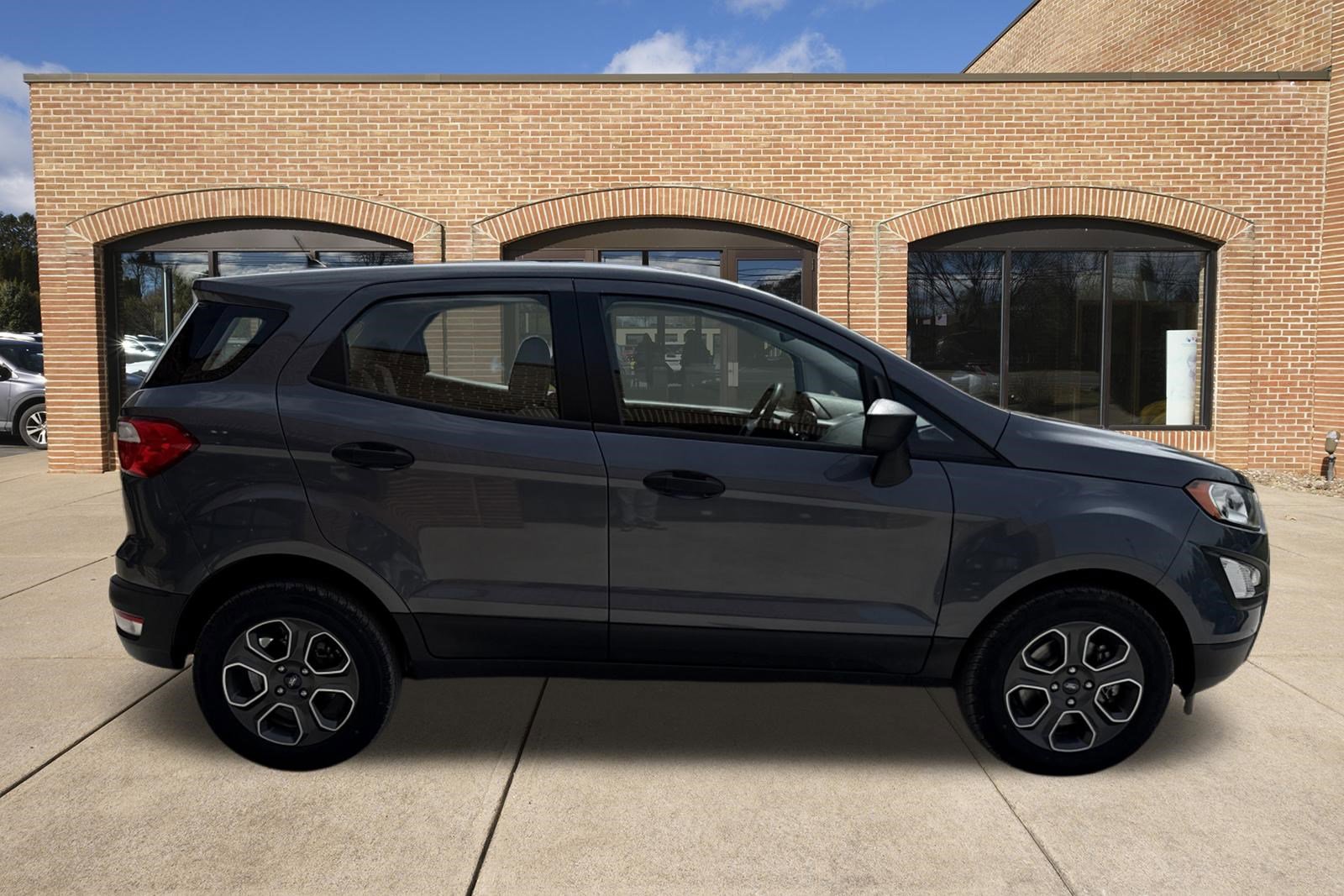 Used 2019 Ford EcoSport S FWD video 2