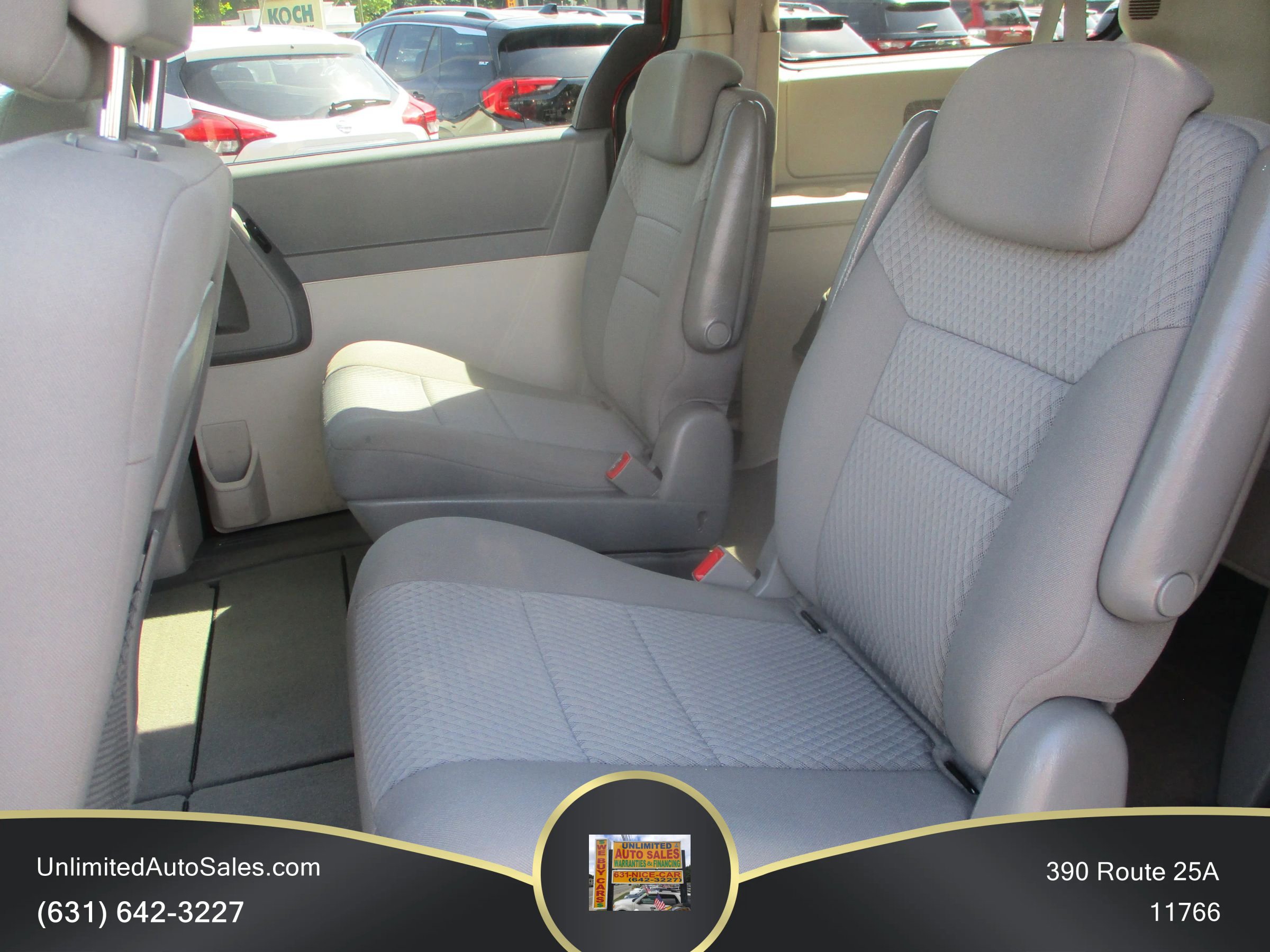 Used 2010 Dodge Grand Caravan Hero w/ Entertainment Group 1 FWD image 6