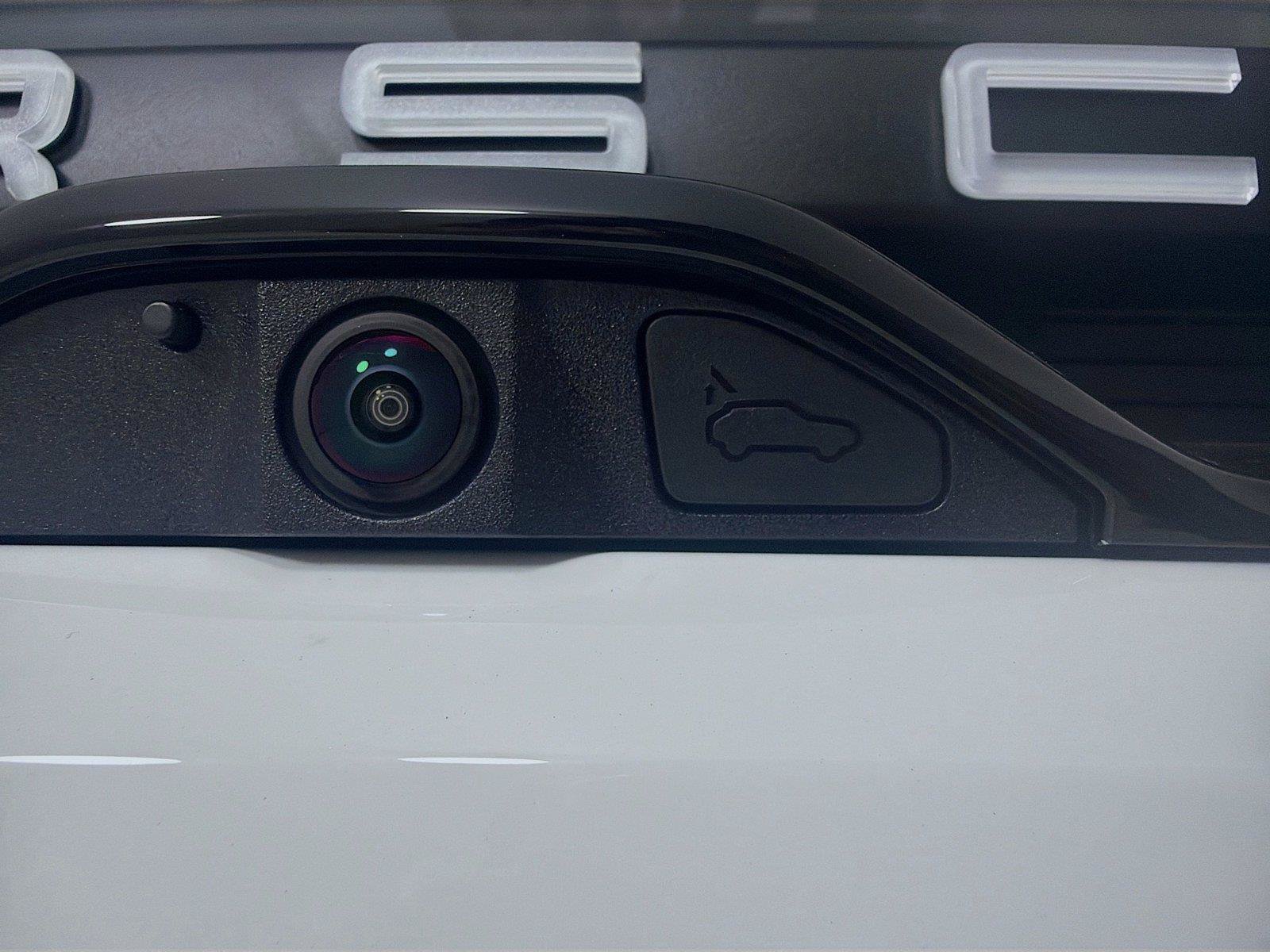 Certified 2026 Porsche Macan Electric RWD image 23