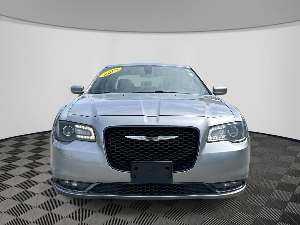Used 2016 Chrysler 300 S AWD/4WD image 8