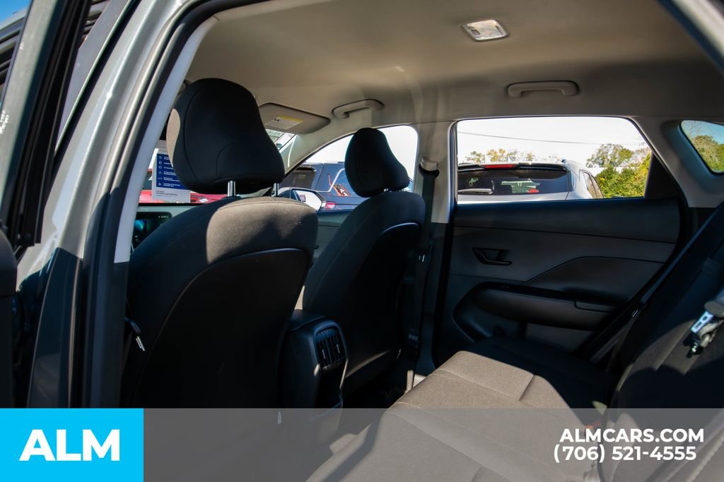 Certified 2025 Hyundai Kona SEL image 13