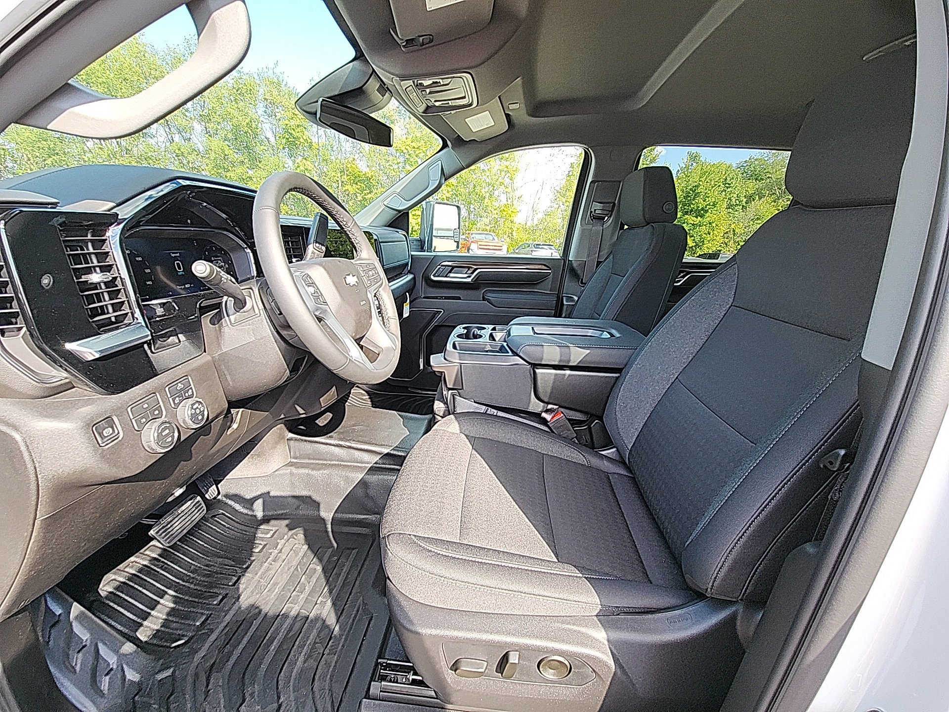 New 2026 Chevrolet Silverado 3500 LT w/ Convenience Package image 15