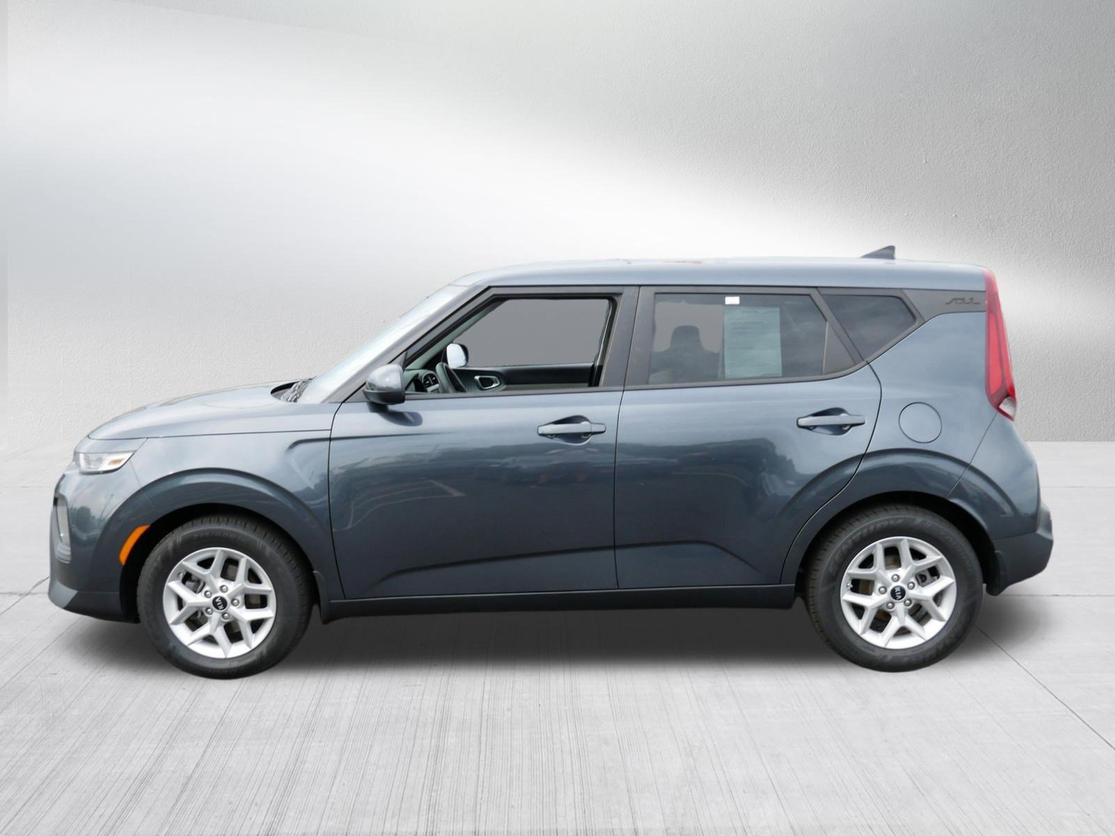 Used 2020 Kia Soul S FWD image 4