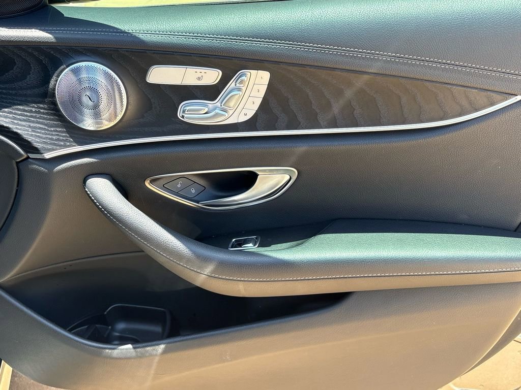 Used 2020 Mercedes-Benz E 350 Sedan image 5