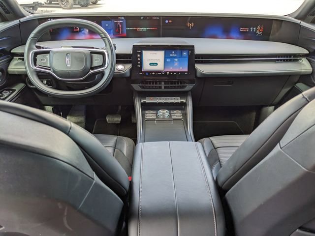 Used 2025 Lincoln Nautilus Reserve w/ Jet Appearance Package image 14