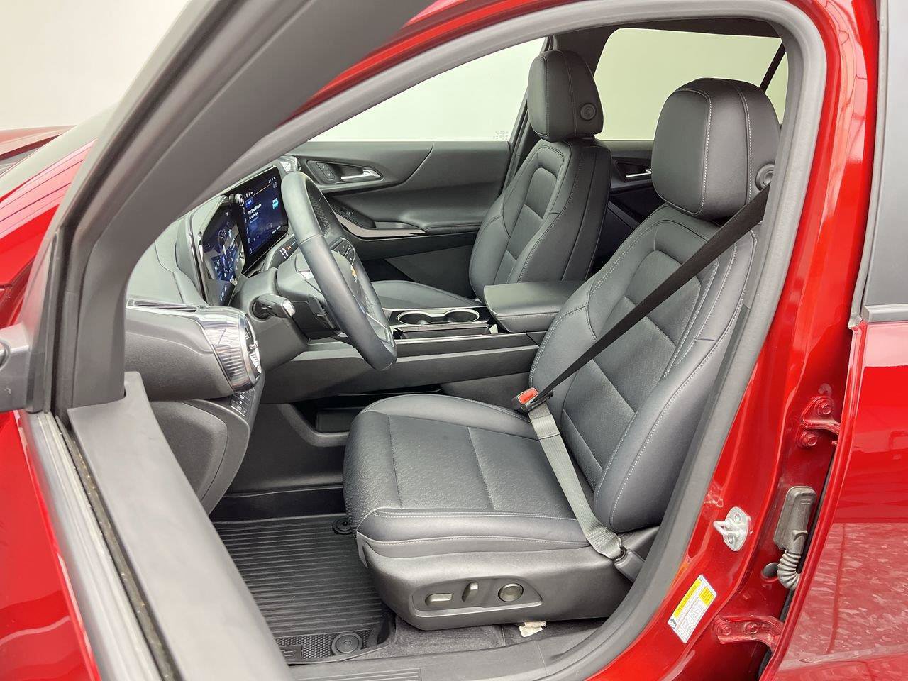 Certified 2025 Chevrolet Equinox LT w/ Convenience Package II AWD/4WD image 10