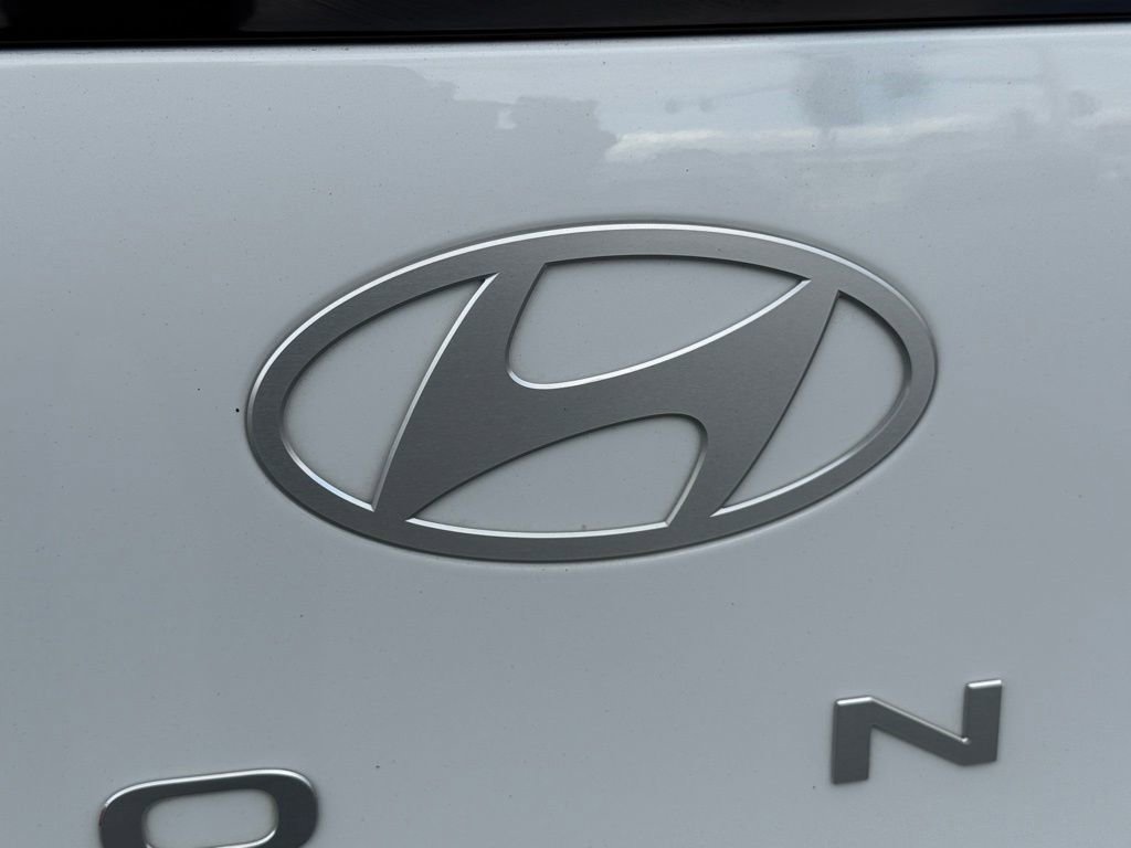 Used 2024 Hyundai Kona SEL image 17