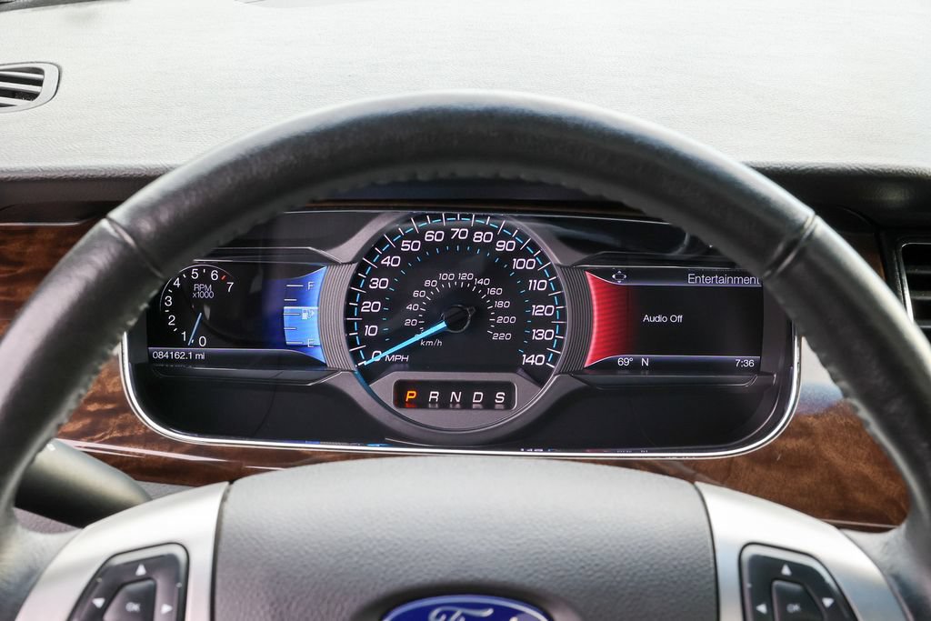 Used 2019 Ford Taurus Limited AWD/4WD image 10