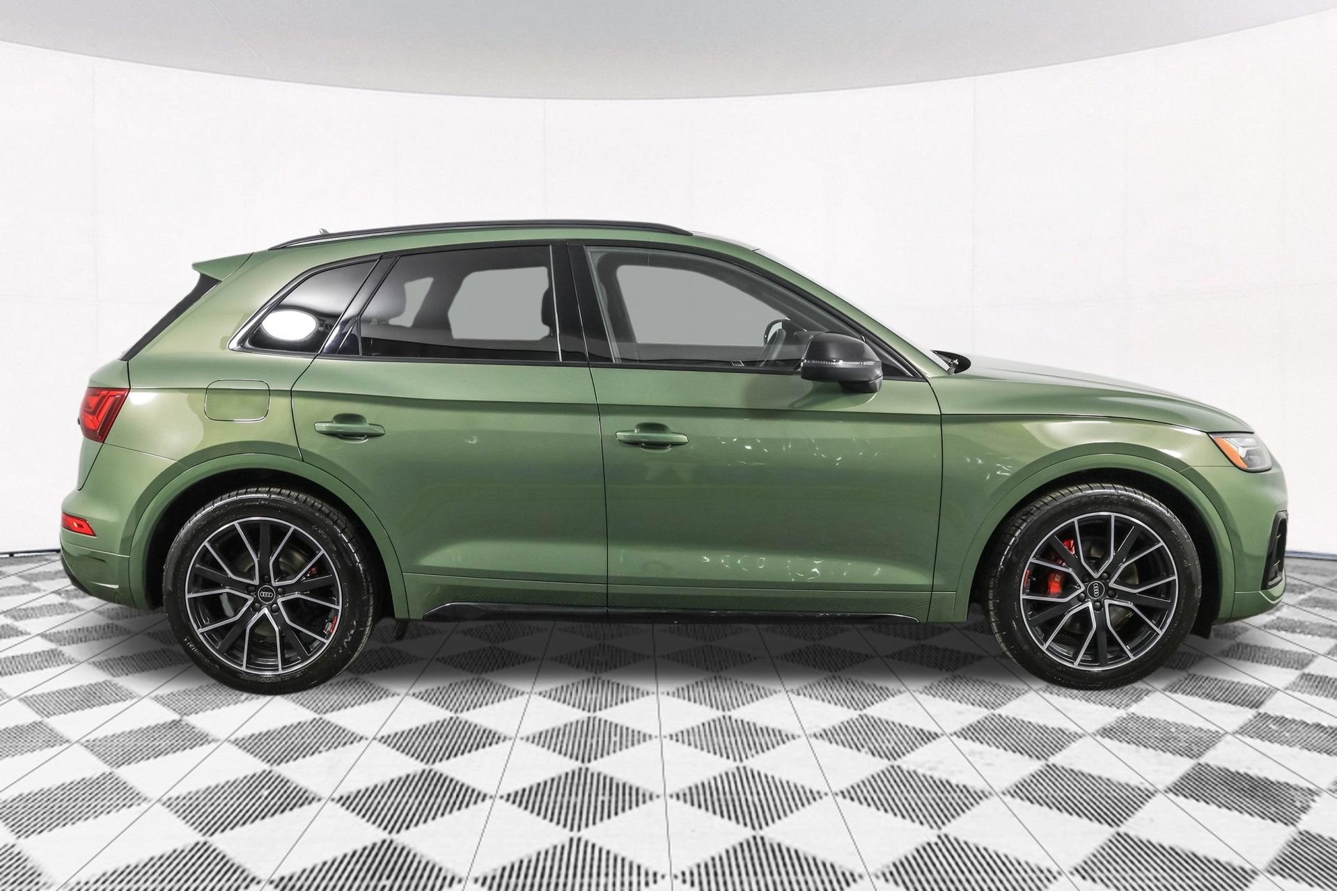 Used 2023 Audi SQ5 Premium Plus w/ Premium Plus Package AWD/4WD image 17