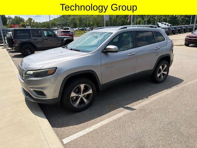 Used 2019 Jeep Cherokee Limited w/ Luxury Group AWD/4WD image 3