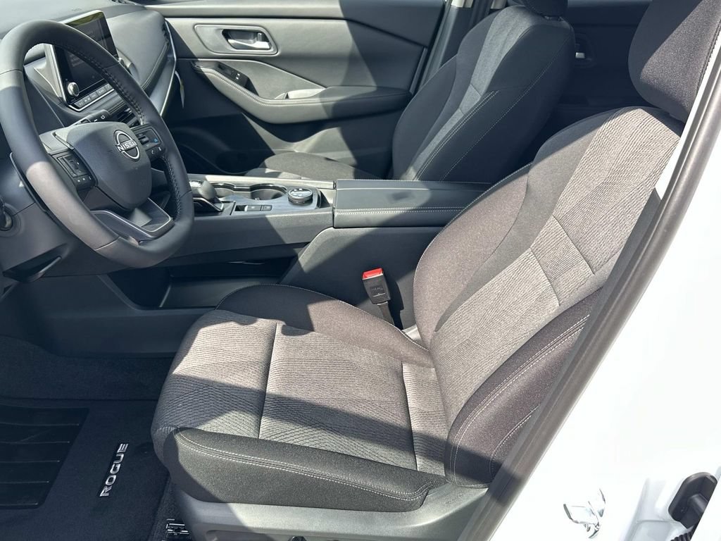 New 2026 Nissan Rogue SV AWD/4WD image 13