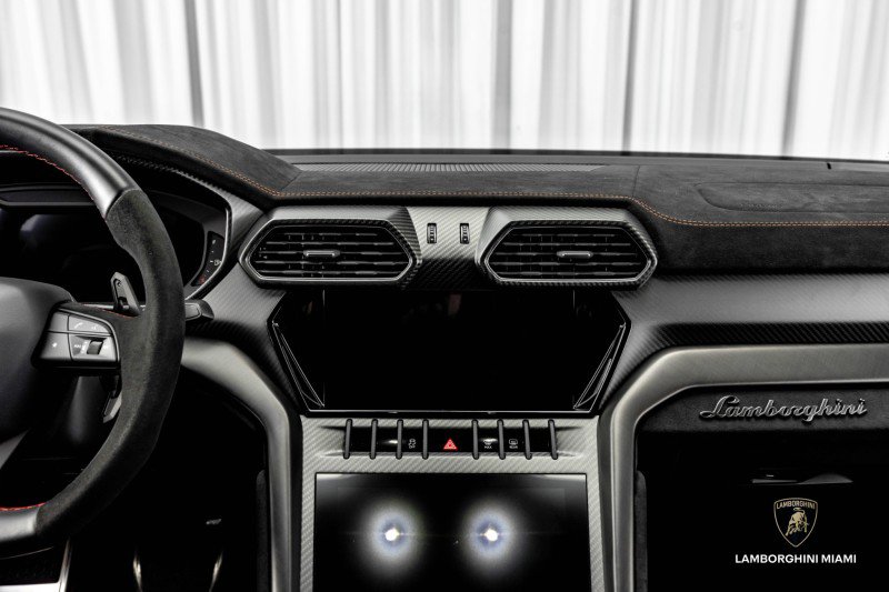 Used 2023 Lamborghini Urus Performante image 43