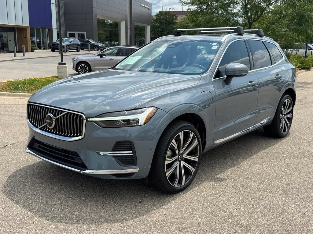 Certified 2023 Volvo XC60 T8 Ultimate w/ Climate Package