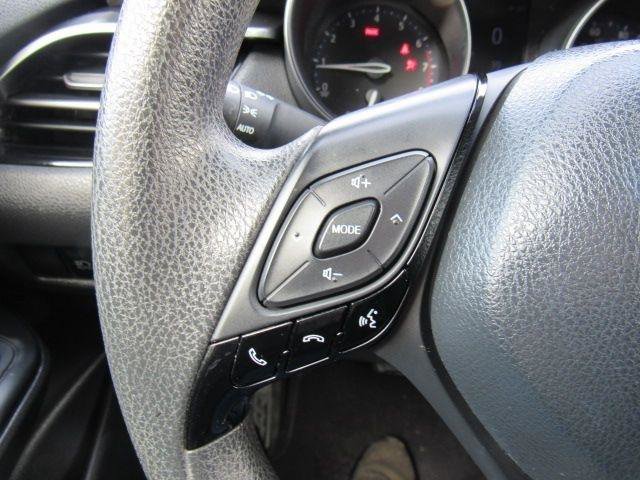Used 2019 Toyota C-HR LE image 16