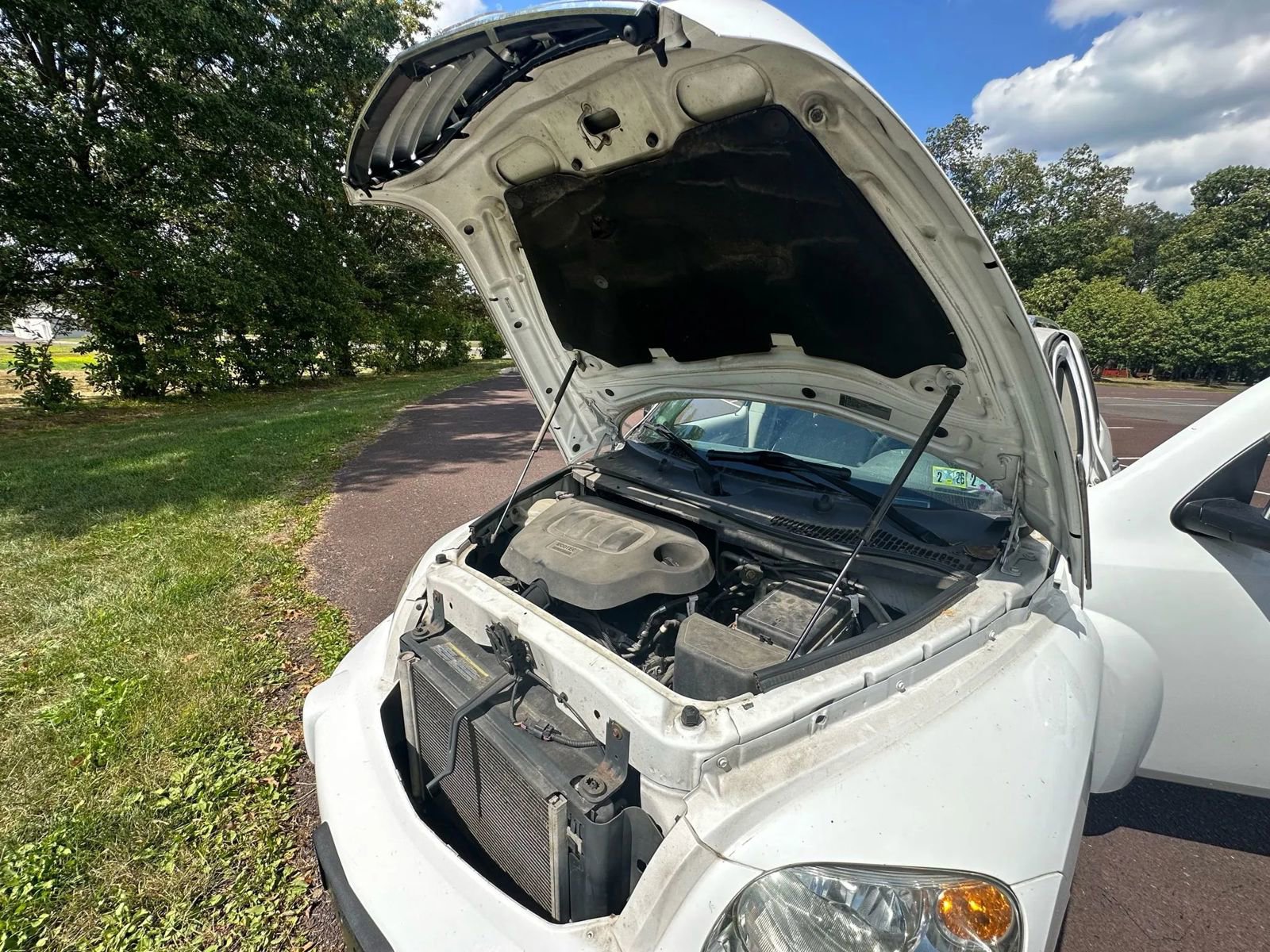 Used 2010 Chevrolet HHR LT w/ LT Preferred Equipment Group image 11