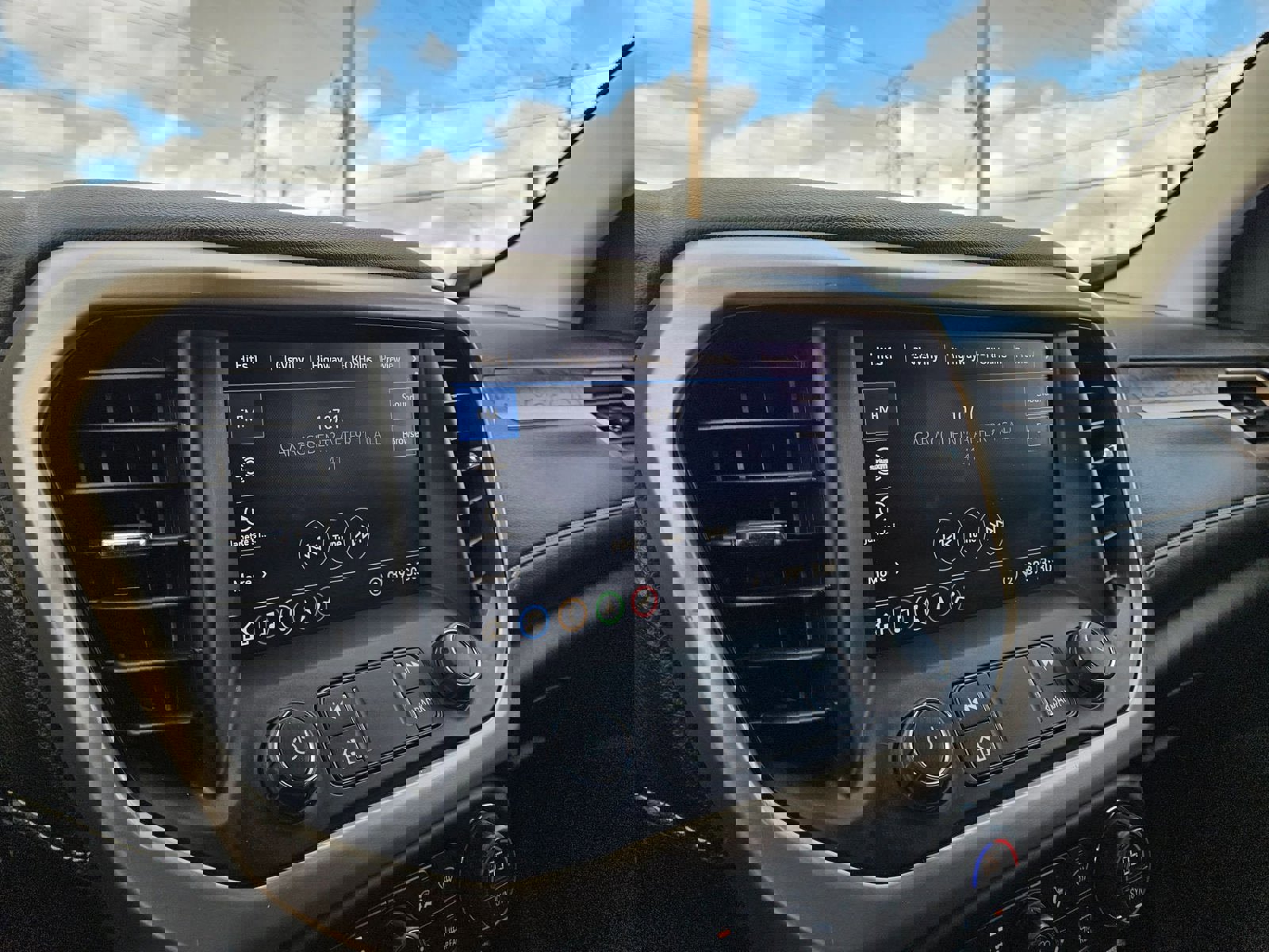 Used 2023 GMC Acadia Denali image 19