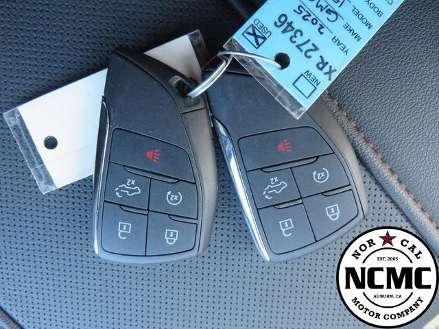 Used 2025 GMC Sierra 1500 AT4 image 36