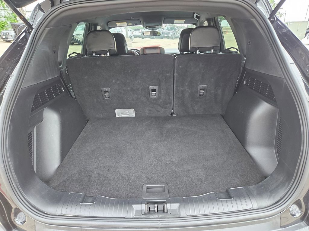 Used 2025 Ford Escape ST-Line FWD image 24