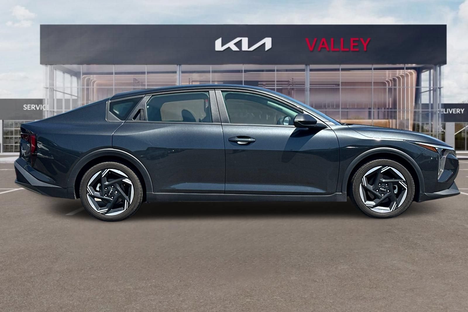 Used 2025 Kia K4 GT-Line Turbo FWD image 3