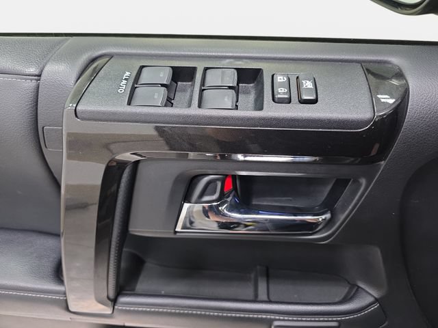 Certified 2020 Toyota 4Runner Nightshade AWD/4WD image 25