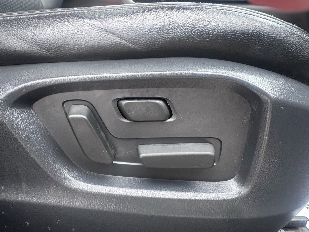 Used 2023 MAZDA CX-9 Touring image 32