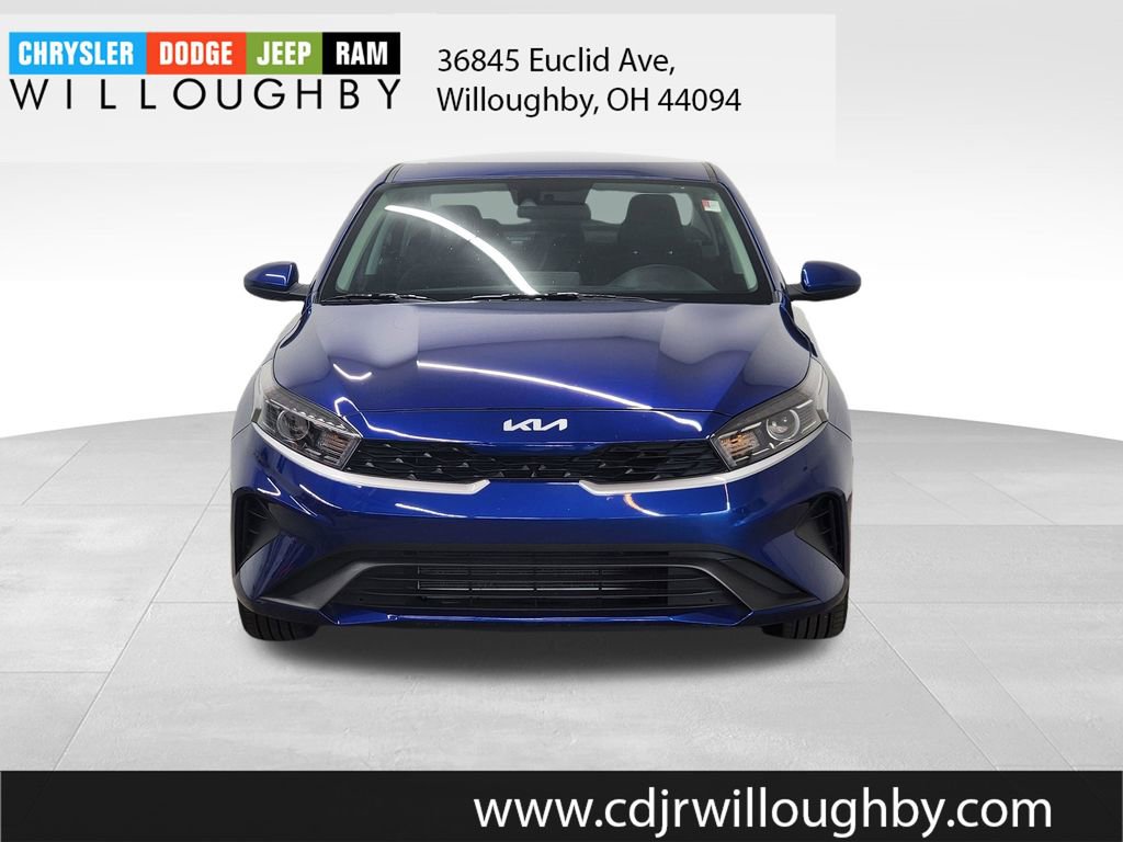 Used 2023 Kia Forte LXS image 3